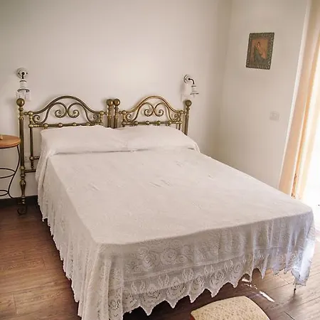 Don Carlo Di Charme Bio