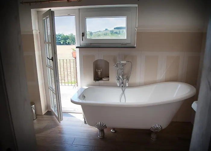 בית חווה Don Carlo Di Charme Bio