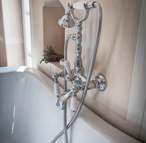 Don Carlo Di Charme Bio